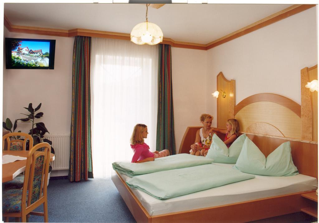 Pension Gabriele Unterlamm  Room photo